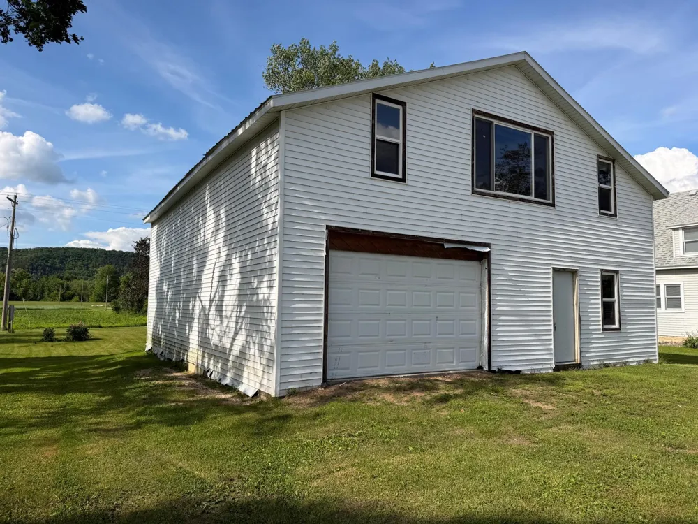116 Mill Street Peterson, MN 55962