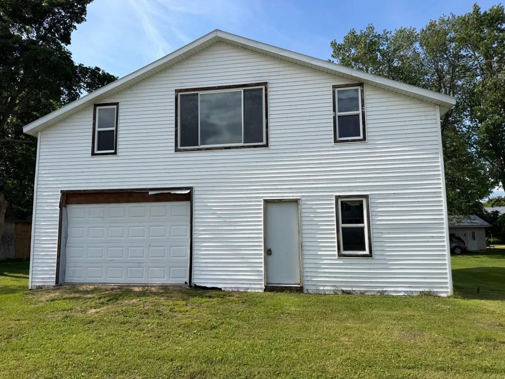 116 Mill Street Peterson, MN 55962