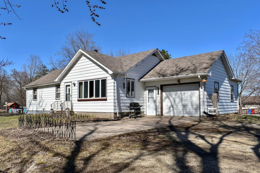 115 Keiper Drive Minnesota City, MN 55959