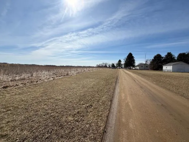 475 E CSAH 10 Vesta, MN 56292