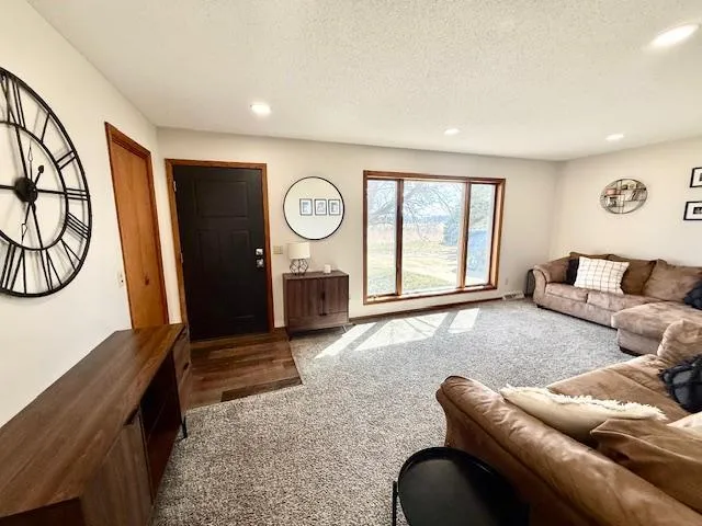 475 E CSAH 10 Vesta, MN 56292