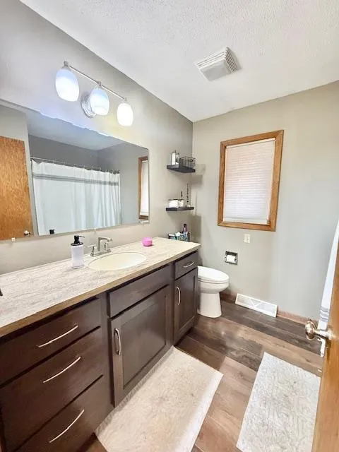 475 E CSAH 10 Vesta, MN 56292