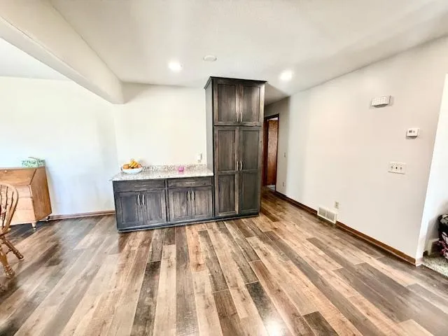 475 E CSAH 10 Vesta, MN 56292