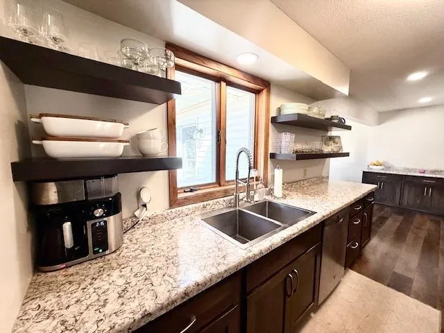 475 E CSAH 10 Vesta, MN 56292