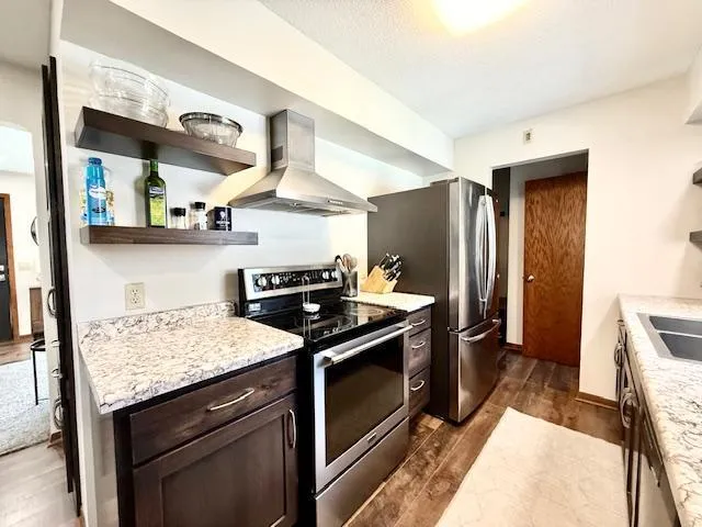 475 E CSAH 10 Vesta, MN 56292