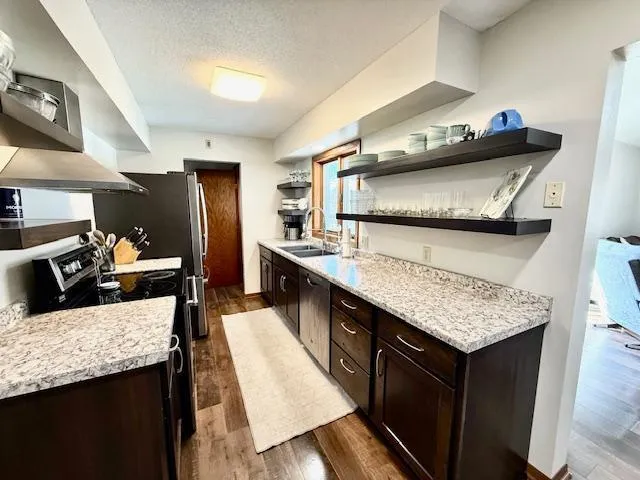 475 E CSAH 10 Vesta, MN 56292