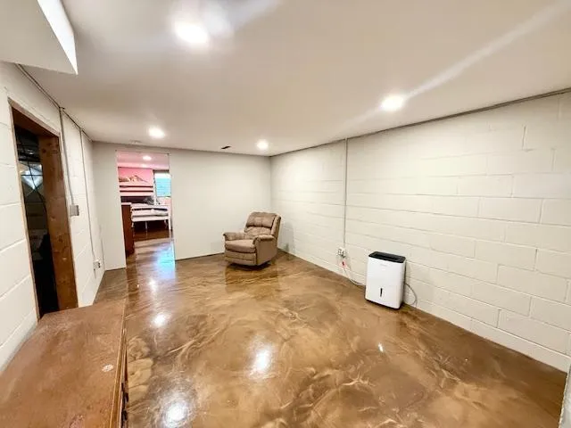 475 E CSAH 10 Vesta, MN 56292