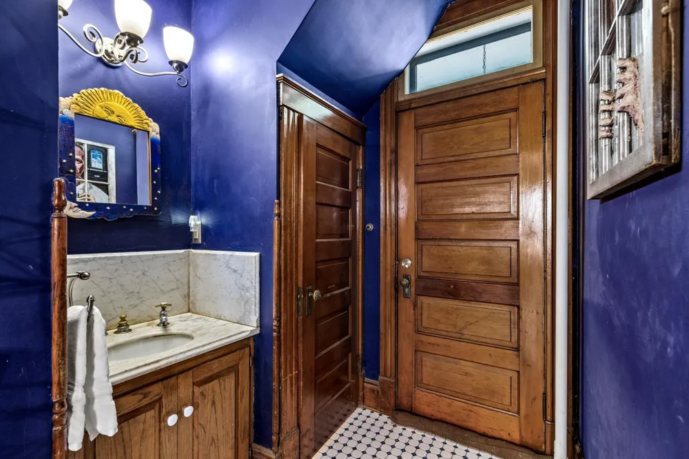 930 3rd Avenue Eau Claire, WI 54703
