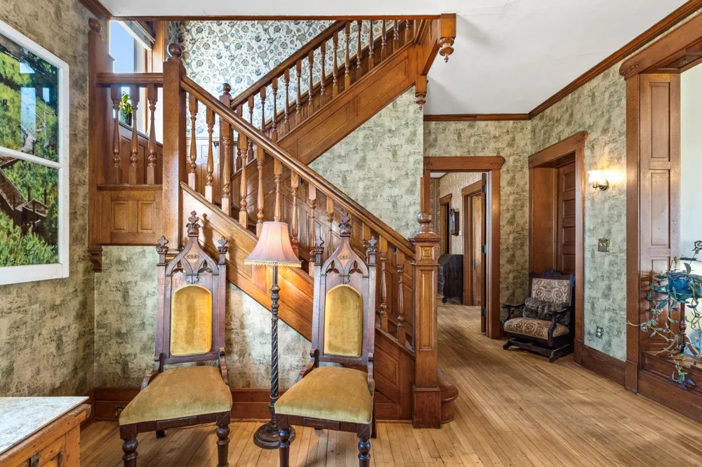 930 3rd Avenue Eau Claire, WI 54703