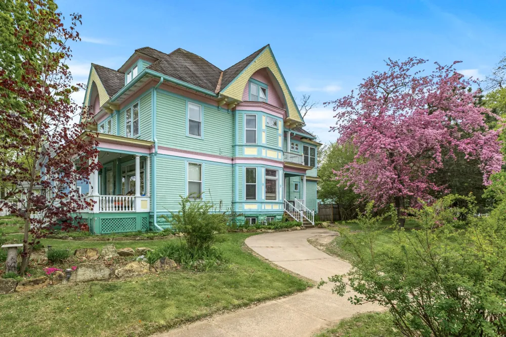 930 3rd Avenue Eau Claire, WI 54703