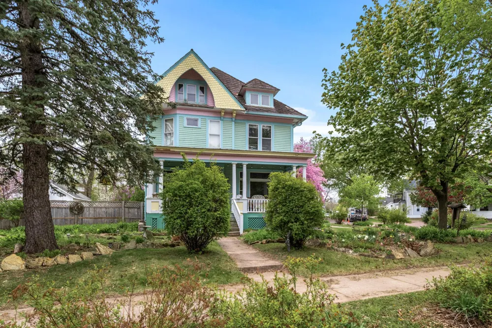 930 3rd Avenue Eau Claire, WI 54703