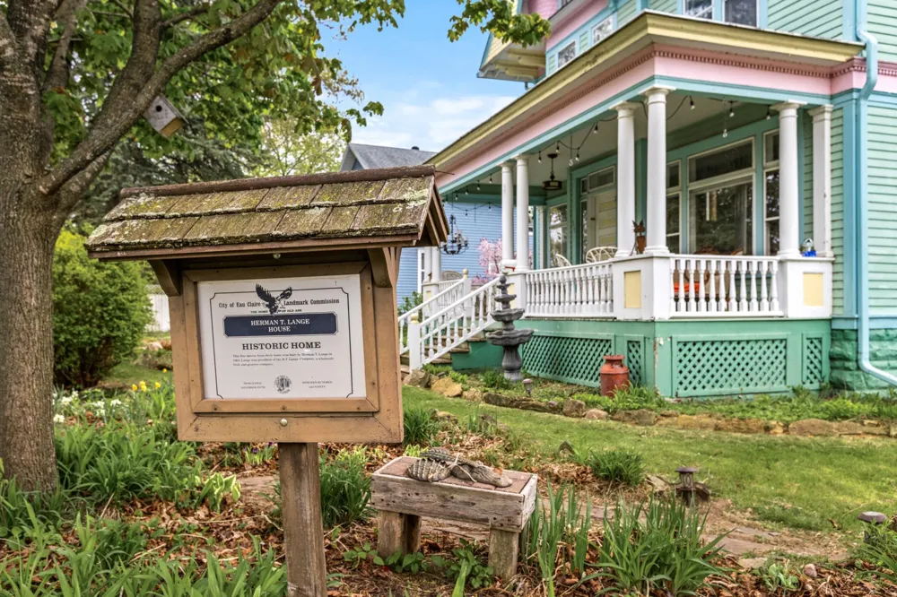 930 3rd Avenue Eau Claire, WI 54703