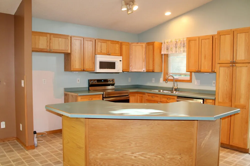 322 Oriole Avenue Thief River Falls, MN 56701