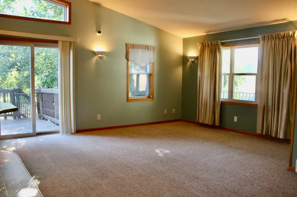 322 Oriole Avenue Thief River Falls, MN 56701