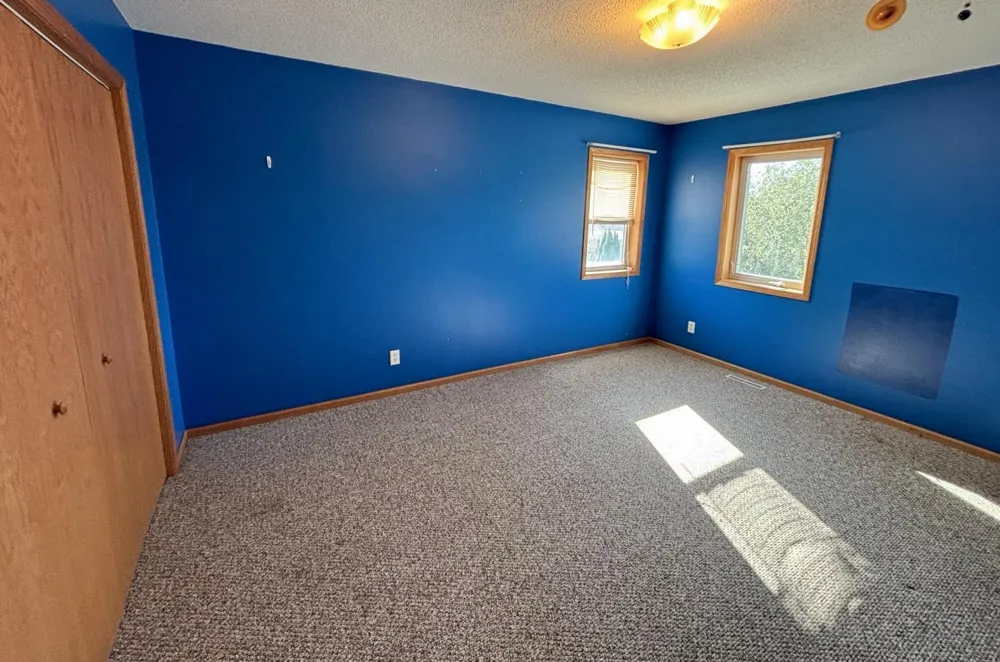 322 Oriole Avenue Thief River Falls, MN 56701