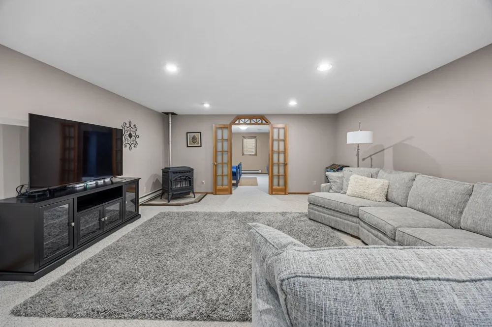 412 DAISY LANE Ada, MN 56510