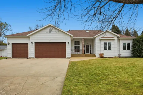 412 DAISY LANE