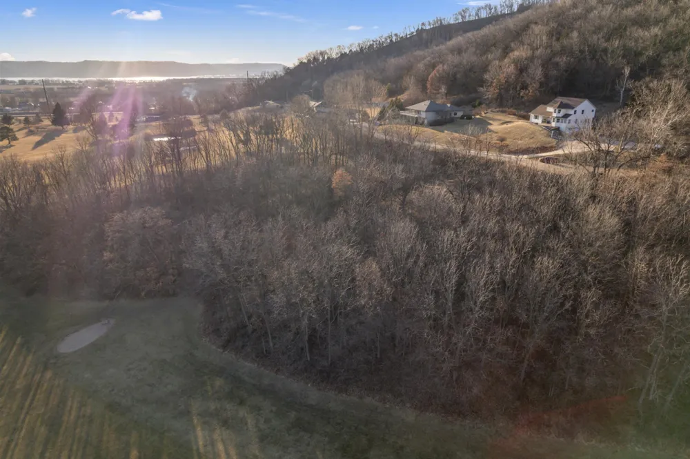 xx Golf View Road Cochrane, WI 54622