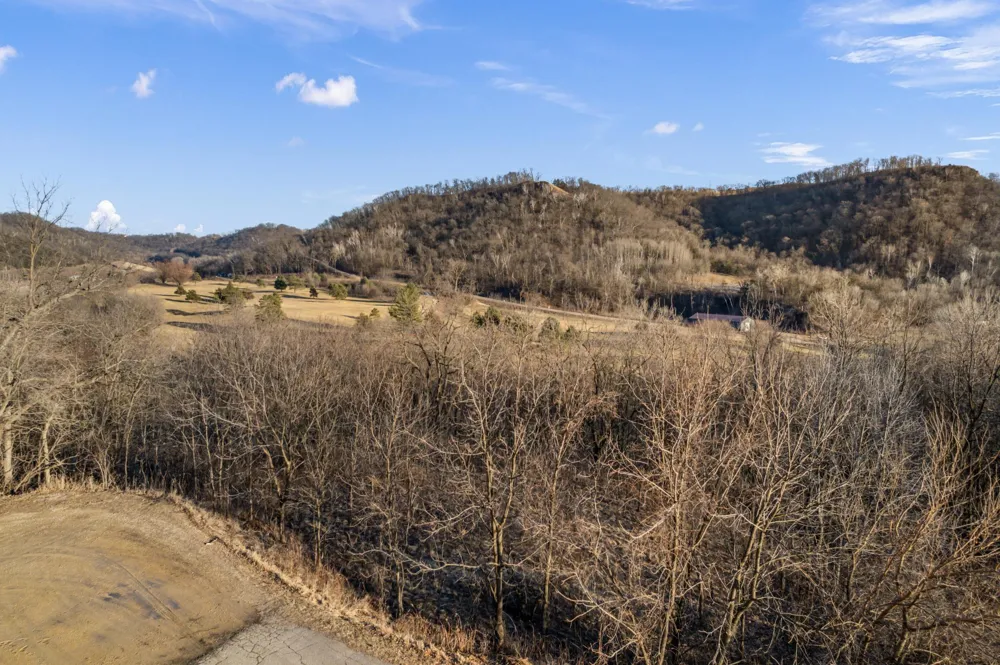 xx Golf View Road Cochrane, WI 54622
