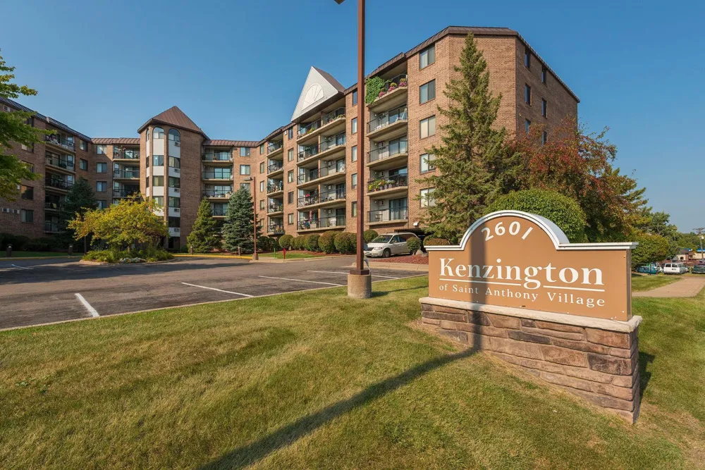 2601 Kenzie Terrace #330 Saint Anthony, MN 55418