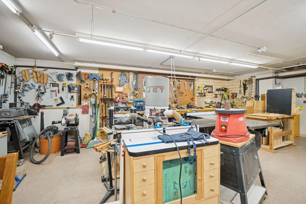 2601 Kenzie Terrace #330 Saint Anthony, MN 55418