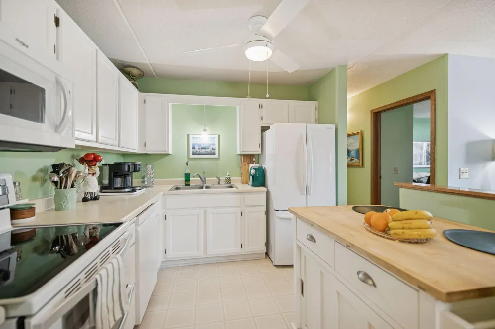 2601 Kenzie Terrace #330 Saint Anthony, MN 55418
