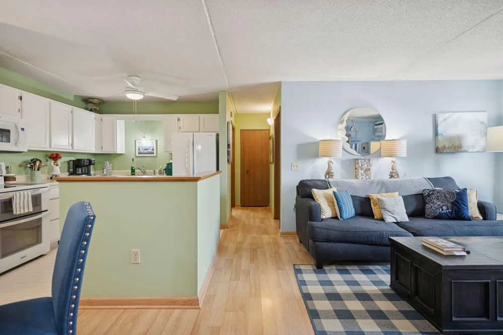 2601 Kenzie Terrace #330 Saint Anthony, MN 55418