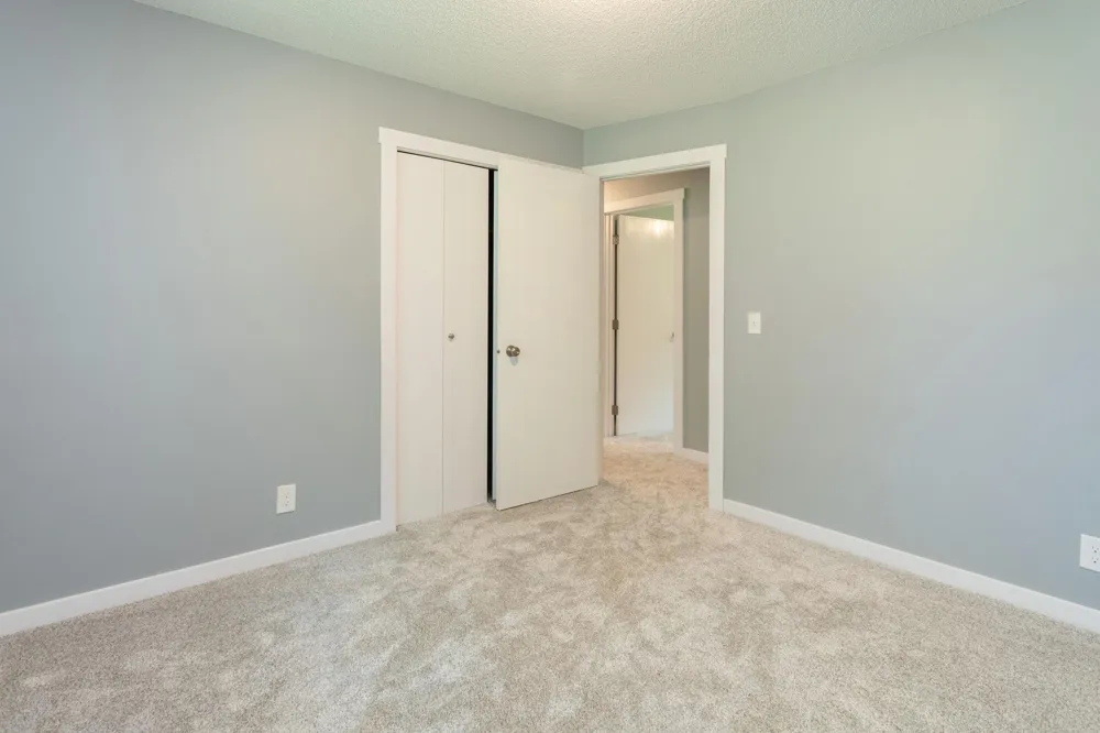 18975 Flora Street NW Oak Grove, MN 55011
