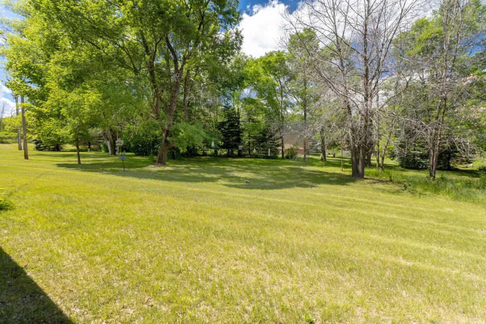 18975 Flora Street NW Oak Grove, MN 55011