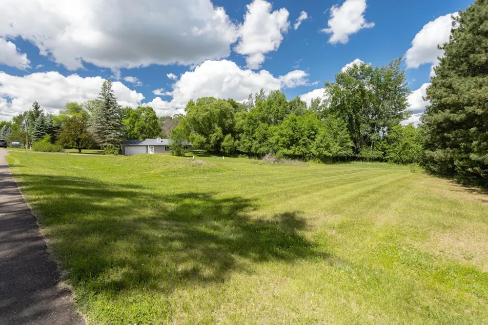 18975 Flora Street NW Oak Grove, MN 55011