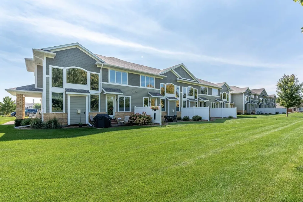 814 Pinnacle Path Mankato, MN 56001