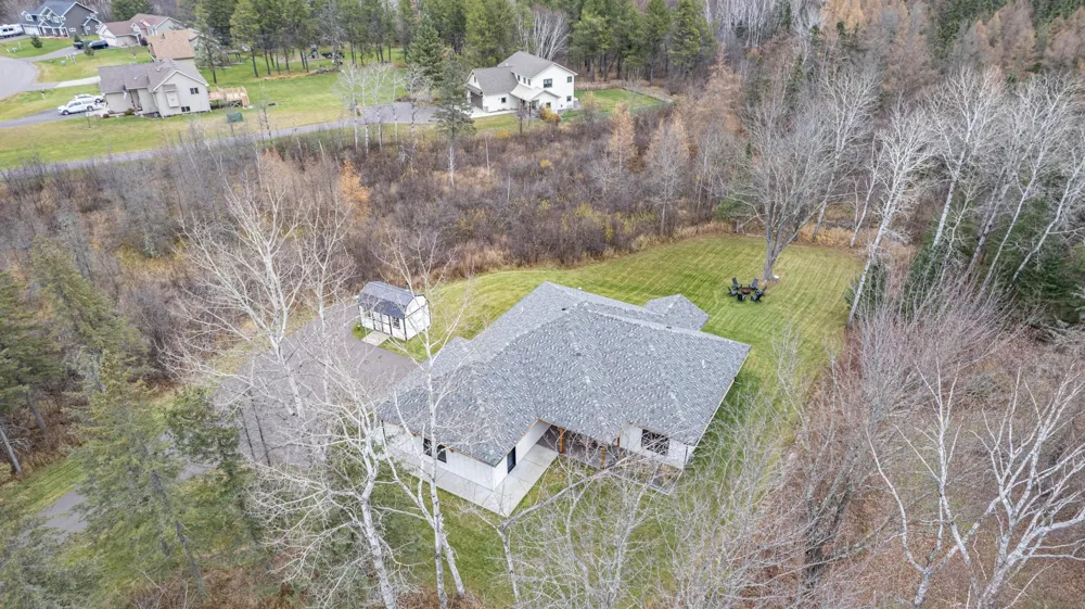 59 E Riverside Road Esko, MN 55733