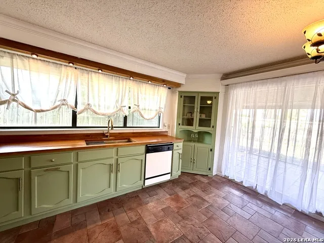 75 Wainwright Brackettville, TX 78832