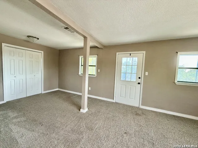 75 Wainwright Brackettville, TX 78832
