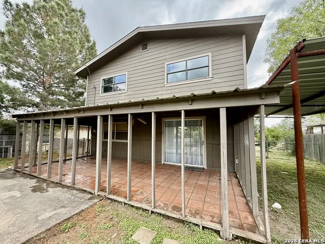 75 Wainwright Brackettville, TX 78832