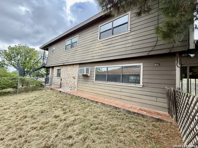 75 Wainwright Brackettville, TX 78832