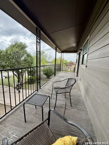 75 Wainwright Brackettville, TX 78832