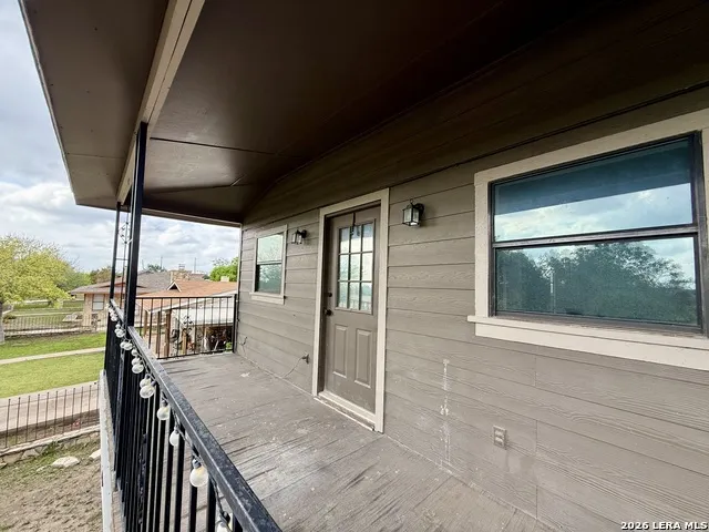 75 Wainwright Brackettville, TX 78832