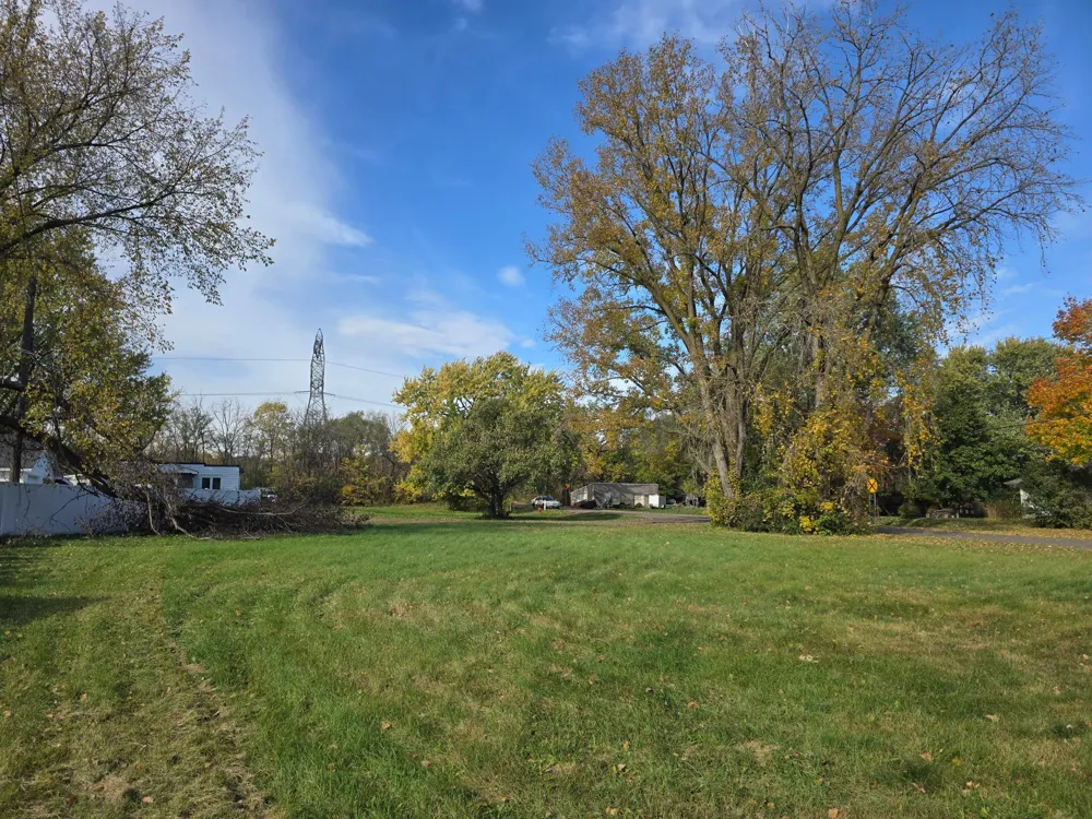 7177 River Road Inver Grove Heights, MN 55076