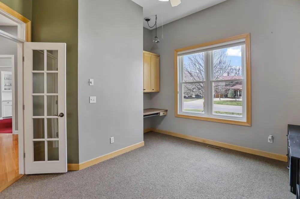 1929 Woodcrest Drive NE Owatonna, MN 55060