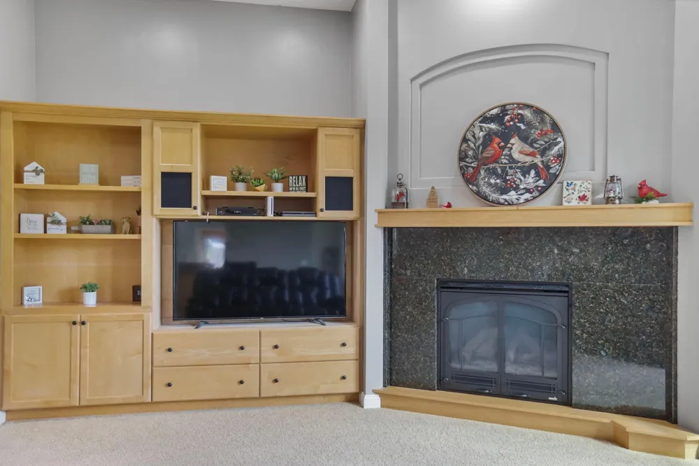 1929 Woodcrest Drive NE Owatonna, MN 55060