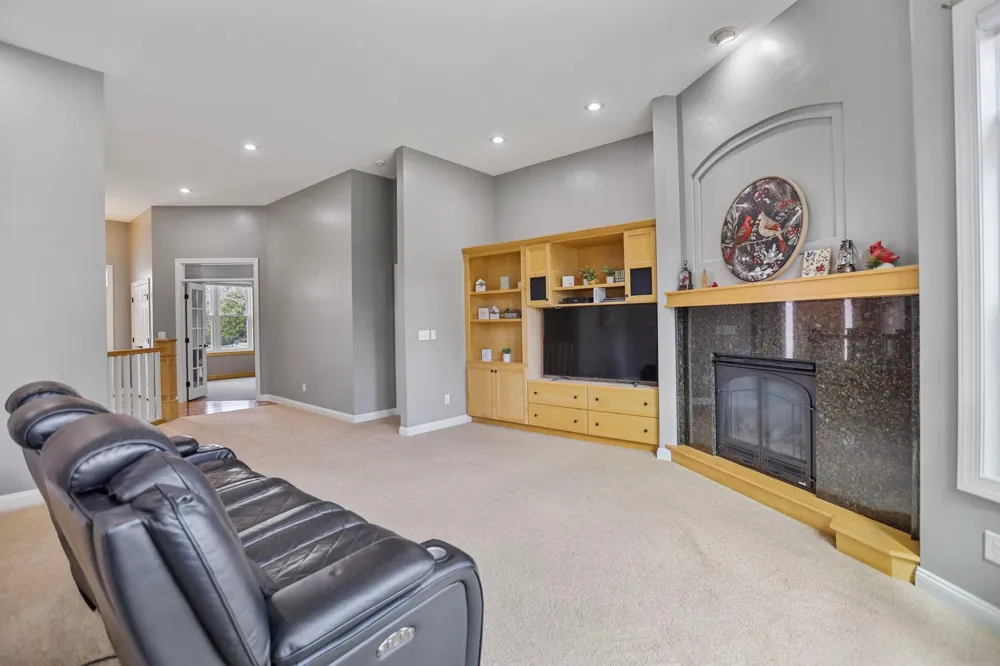 1929 Woodcrest Drive NE Owatonna, MN 55060