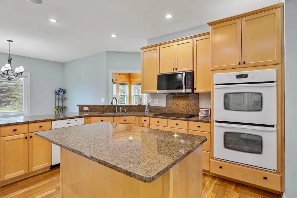 1929 Woodcrest Drive NE Owatonna, MN 55060