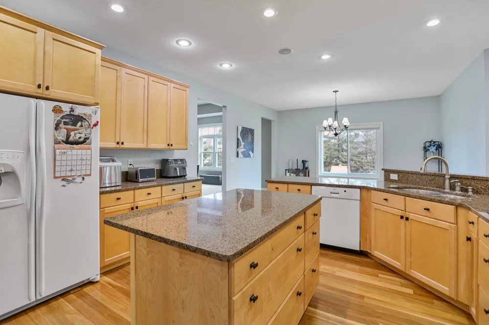 1929 Woodcrest Drive NE Owatonna, MN 55060