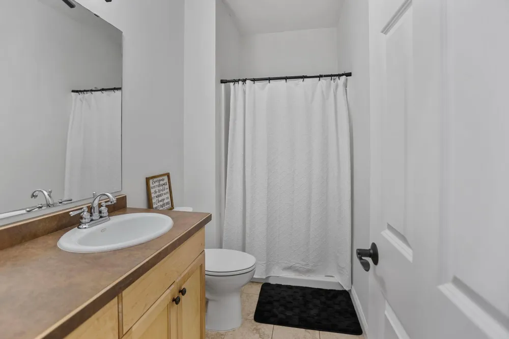 1929 Woodcrest Drive NE Owatonna, MN 55060