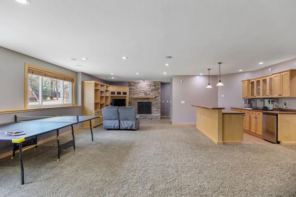 1929 Woodcrest Drive NE Owatonna, MN 55060