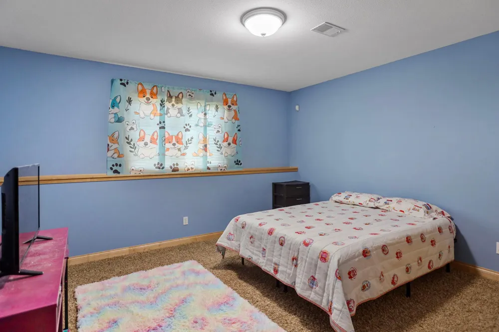 1929 Woodcrest Drive NE Owatonna, MN 55060