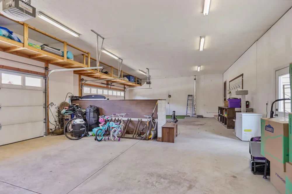 1929 Woodcrest Drive NE Owatonna, MN 55060