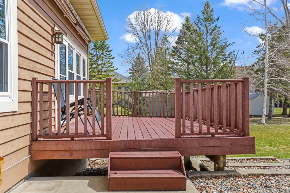 1929 Woodcrest Drive NE Owatonna, MN 55060