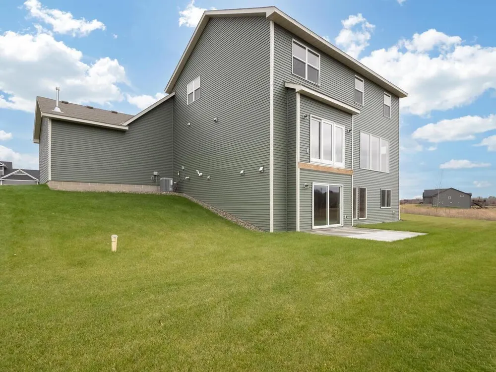 20666 Tamarack Street NW Oak Grove, MN 55011
